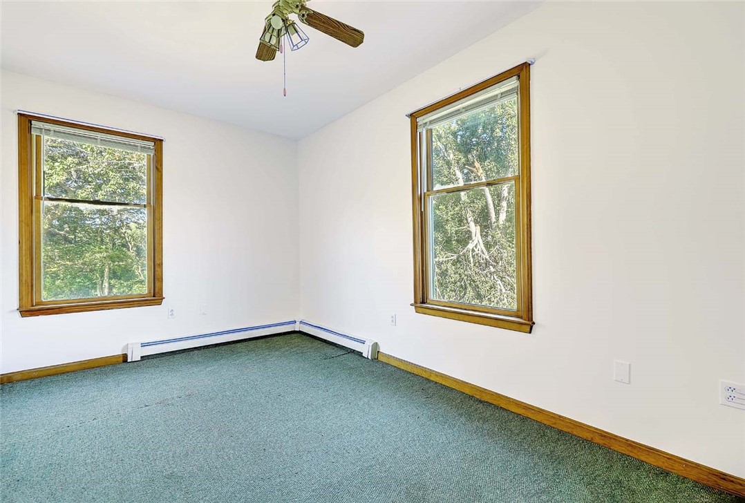 114 E Road Tiverton, RI 02878 - Photo 12 of 28 1st Fl bedroom 2