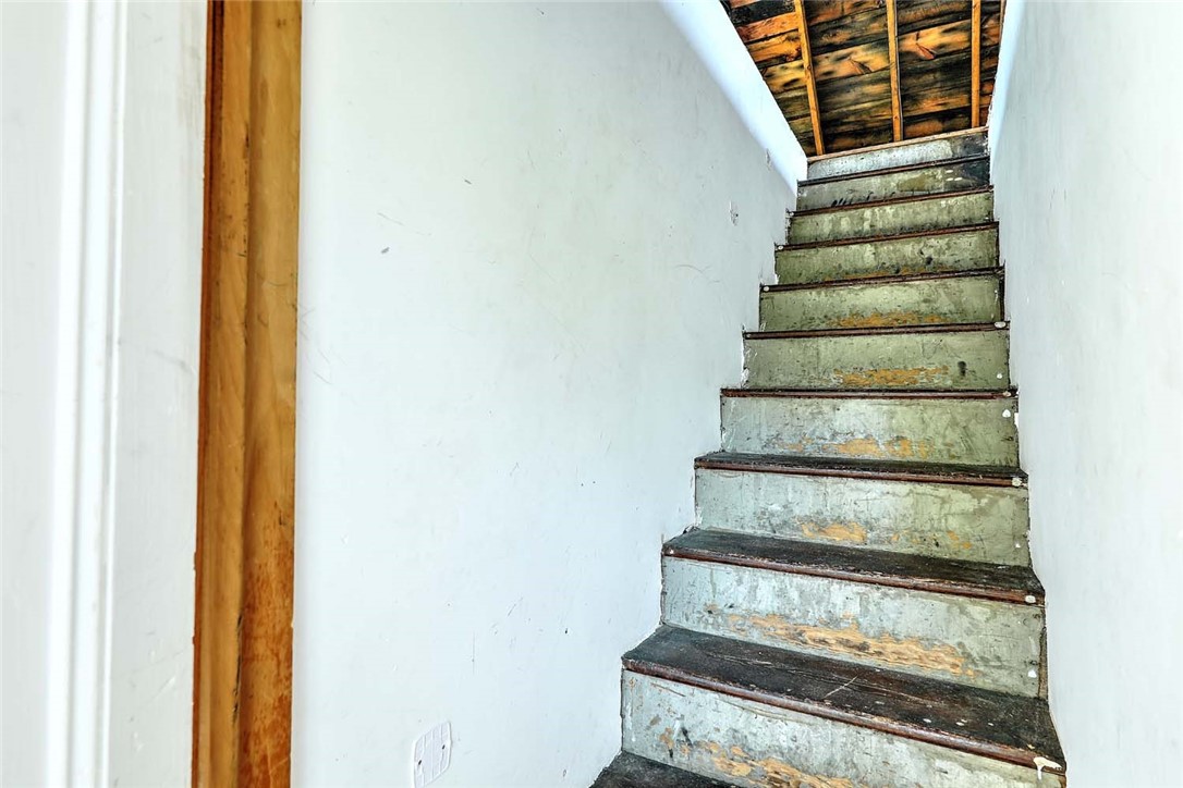 114 E Road Tiverton, RI 02878 - Photo 24 of 28 Walk up attic