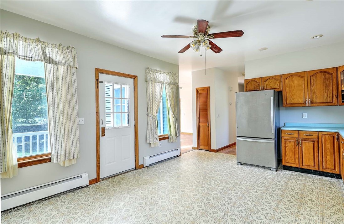 114 E Road Tiverton, RI 02878 - Photo 10 of 28 1st Fl kitchen