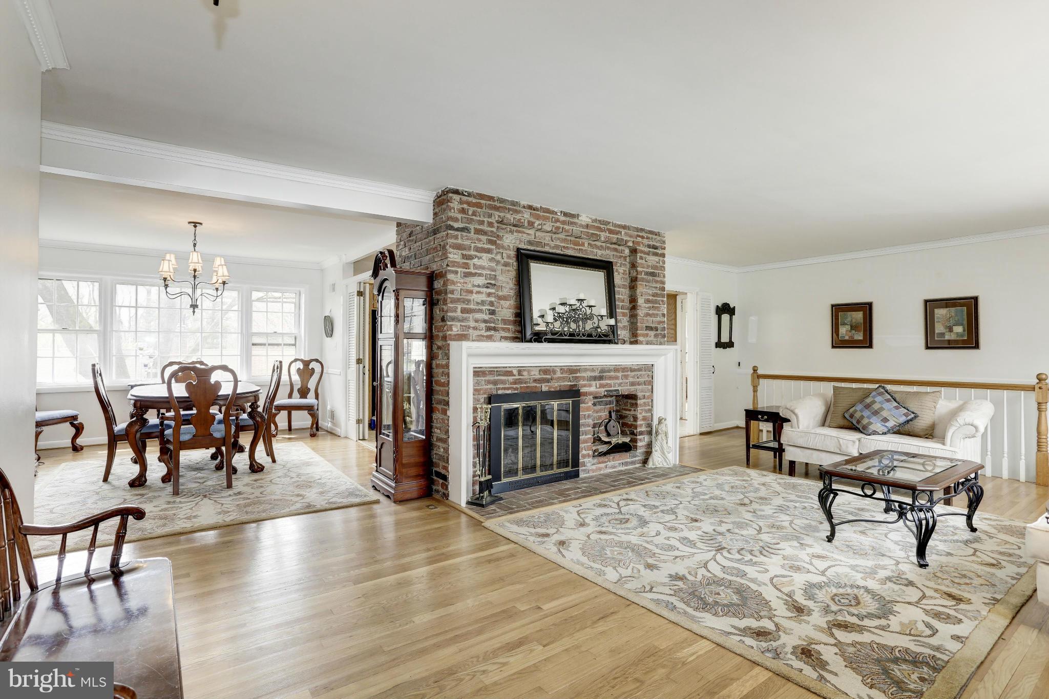 10740 Kinloch Road Silver Spring, MD 20903 - Photo 3 of 30 Living Room