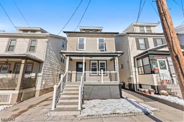 $699,999 | 18 Hilton Avenue, Maplewood, NJ 07040