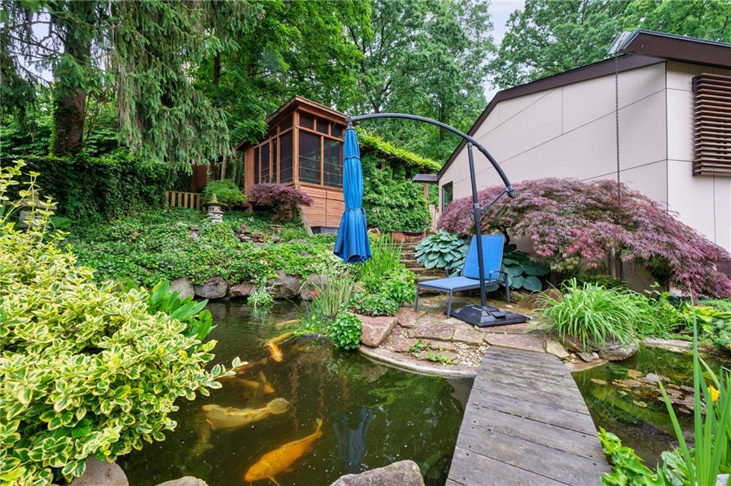 181 West Waldheim Road Pittsburgh, PA 15215 - Photo 4 of 24 Gallery Image 4