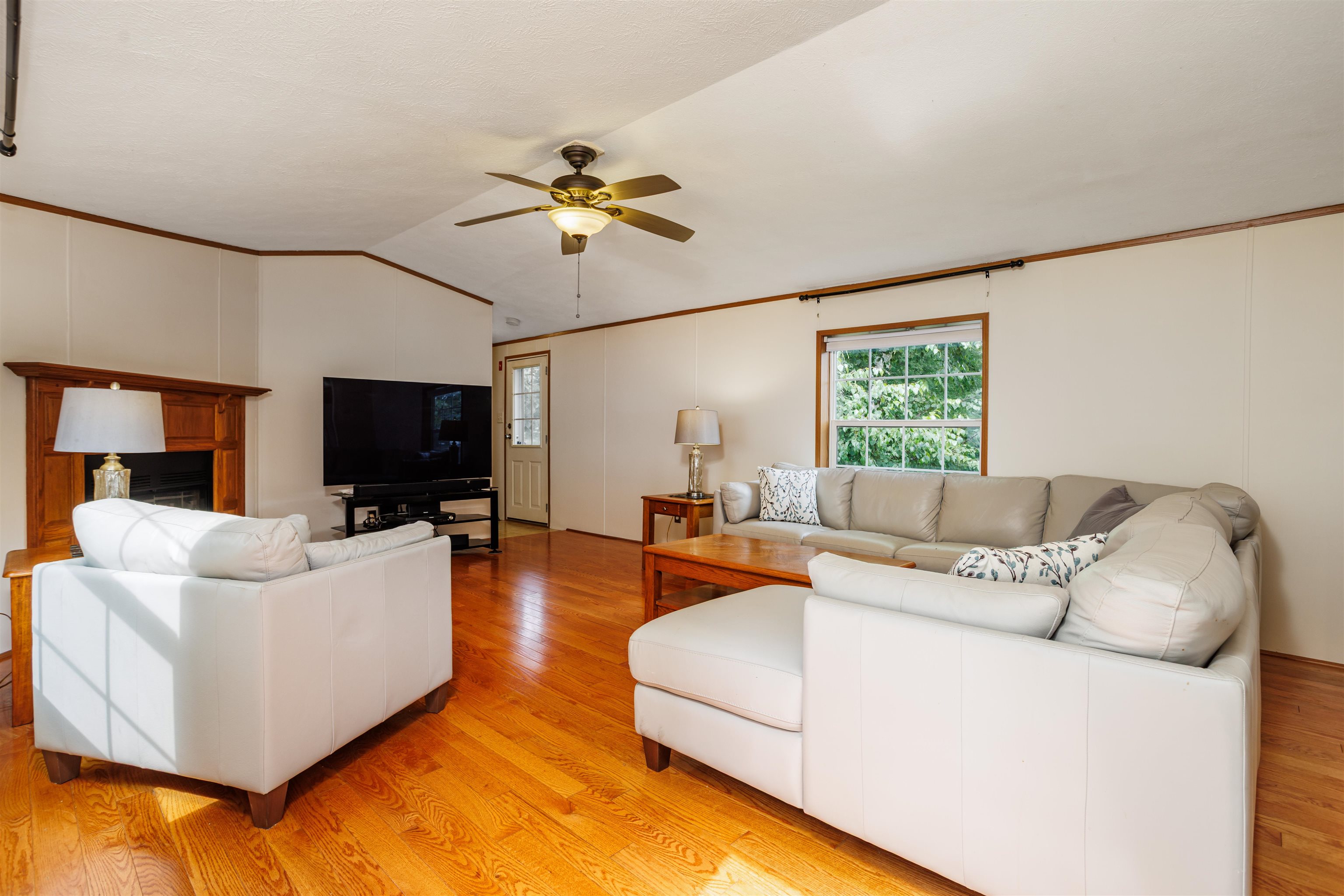 139 Rockingham Road, Unit 24 Derry, NH 03038 - Photo 21 of 39 Gallery Image 21