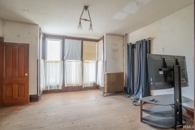 $99,500 | 330 East Main Street, Camden, IN 46917