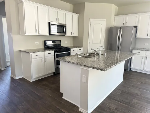 $2,700 | 12310 New River Trail, Conroe, TX 77384