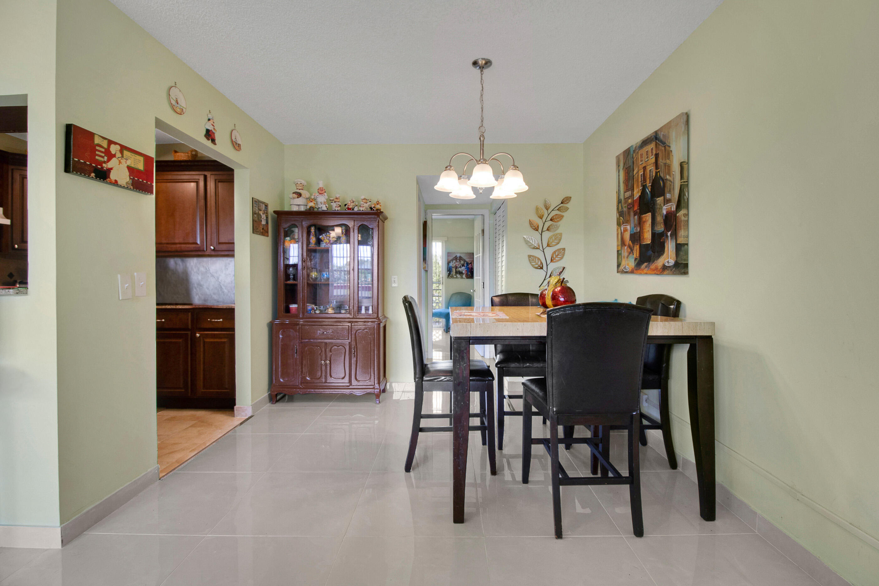 412 Brighton J Boca Raton, FL 33434 - Photo 7 of 48 IMG_6044