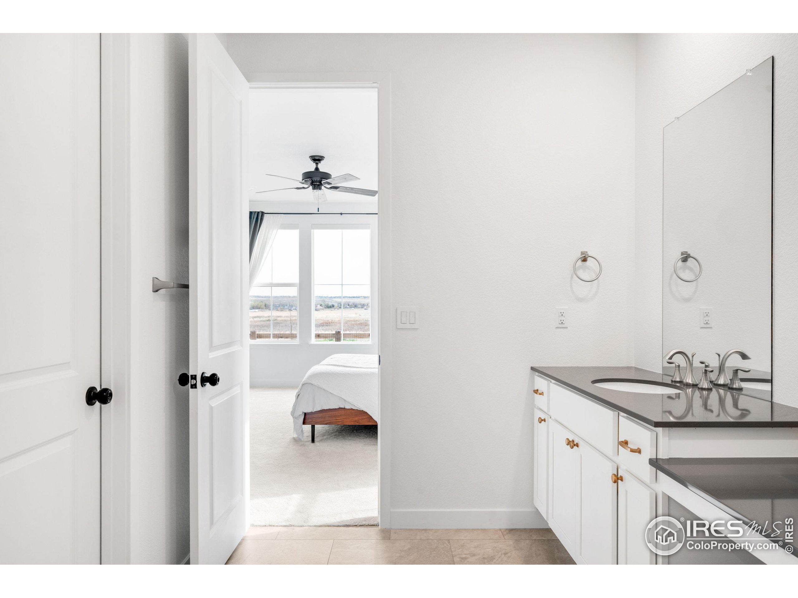840 Clover Loop Lafayette, CO 80026 - Photo 21 of 39 a view of bathroom with bathtub