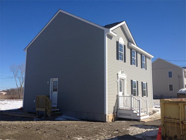 186 Whitefield Street Fall River, MA 02721 - Photo 3 of 3