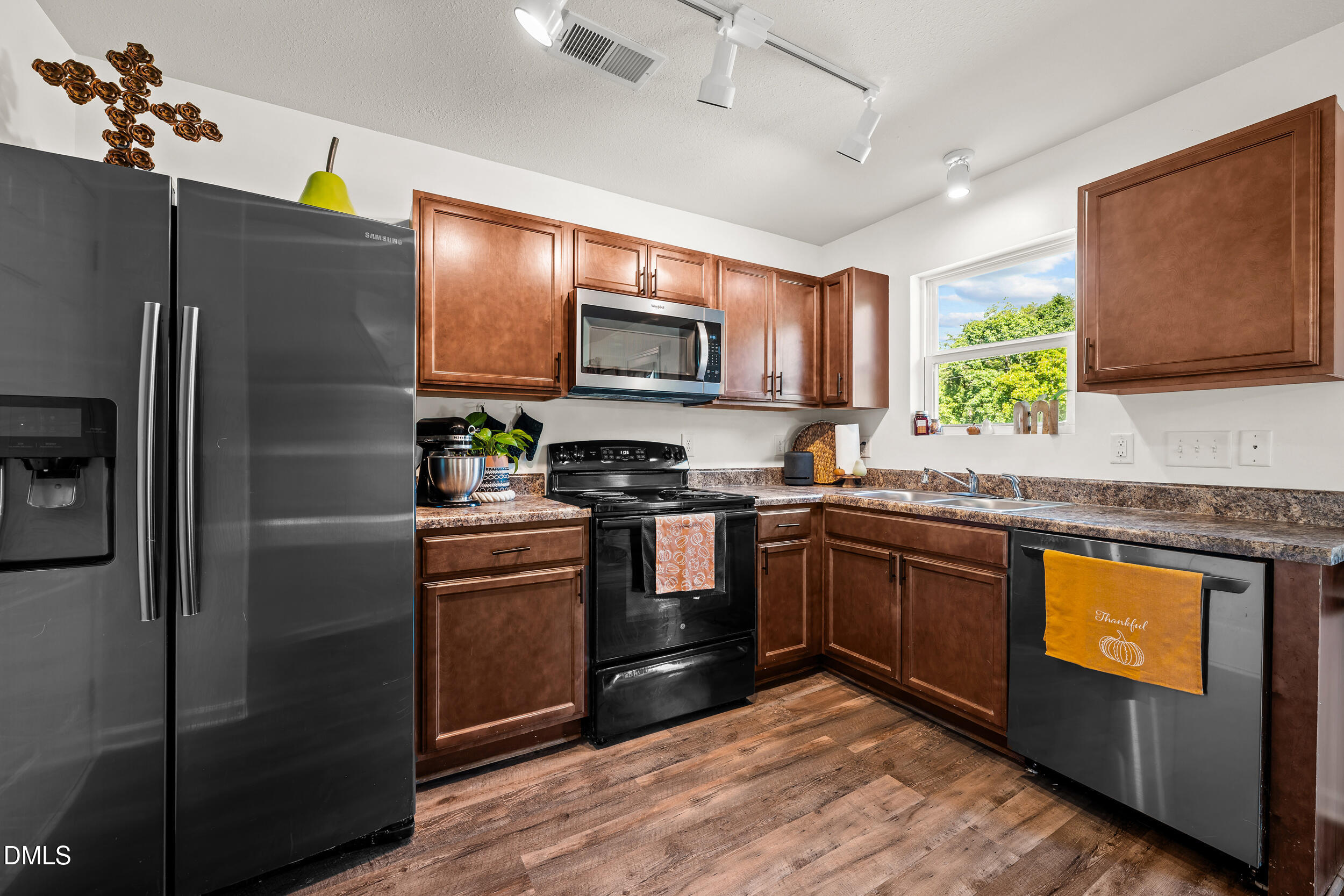 2108 West Simpson Road Burlington, NC 27217 - Photo 11 of 36 12 -2108 w simpson rd, interior, kitchen