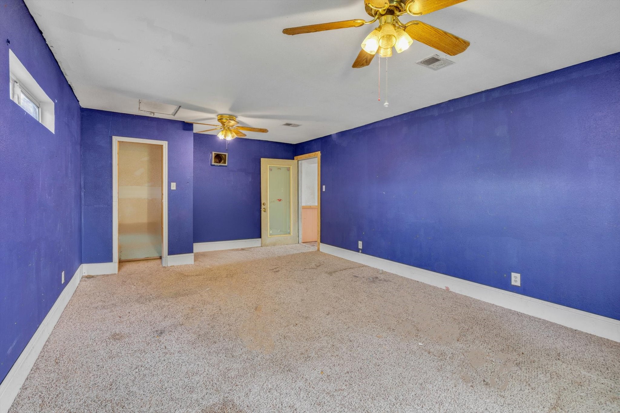 406 Red Ripple Road Houston, TX 77091 - Photo 33 of 37 a view of an empty room