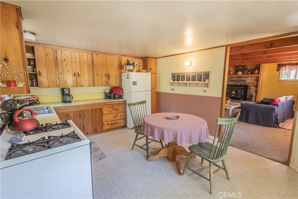 52745 Sylvan Way Idyllwild, CA 92549 - Photo 17 of 26