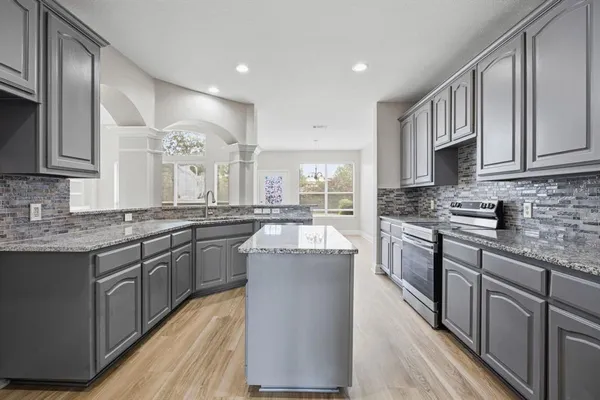 $3,500 | 1904 Meera Lane, Mansfield, TX 76063