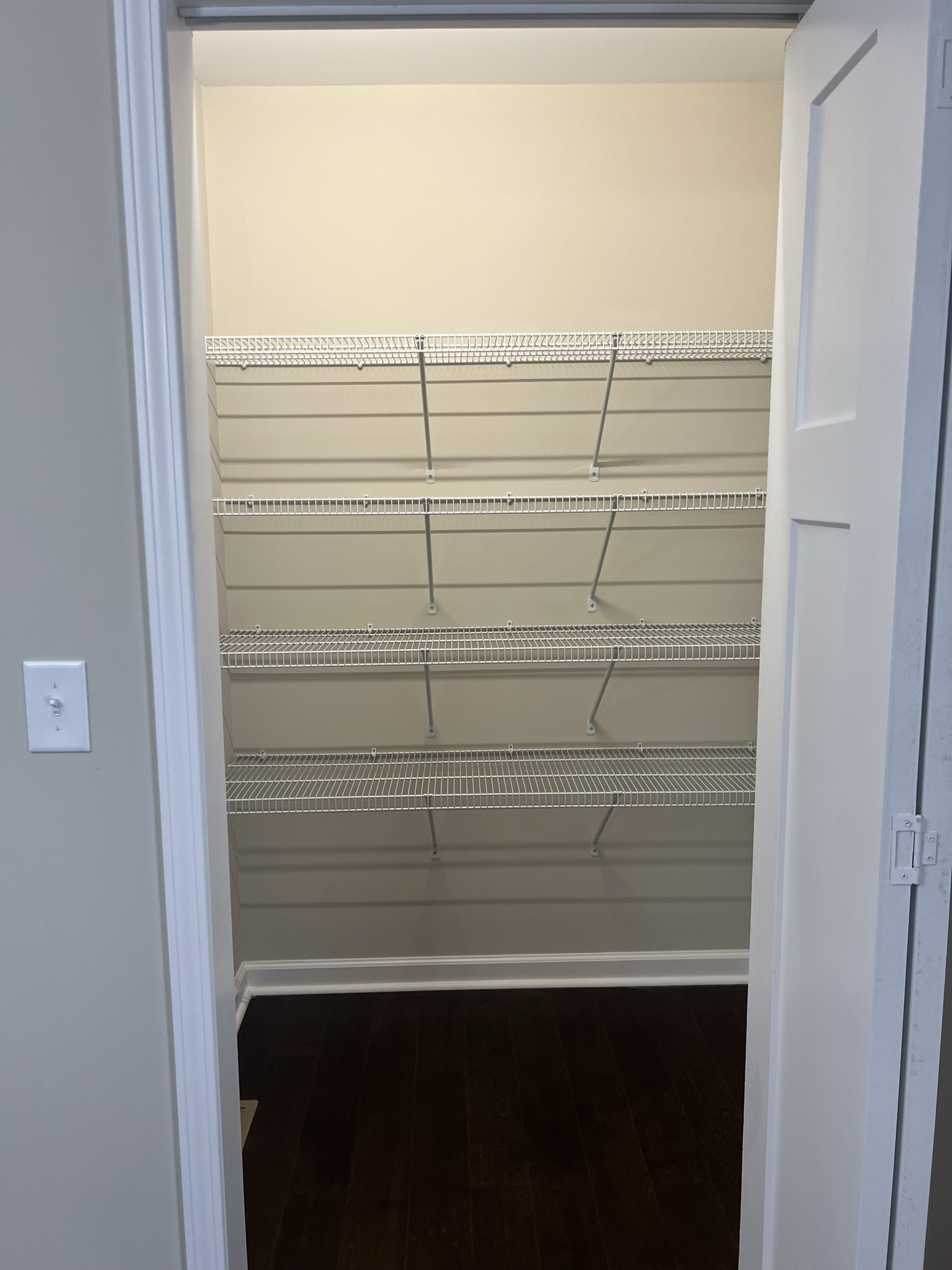 1669 New Deal Potts Road Portland, TN 37148 - Photo 4 of 17 a view of a small space