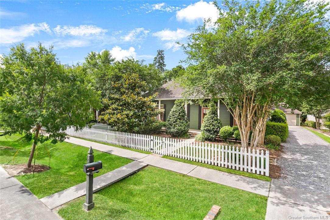 1445 Natchez Loop Covington, LA 70433 - Photo 1 of 35 Gallery Image 1