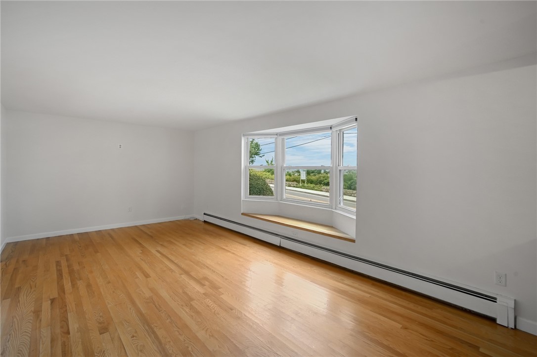 1938 Main Road Tiverton, RI 02878 - Photo 7 of 47 Gallery Image 7