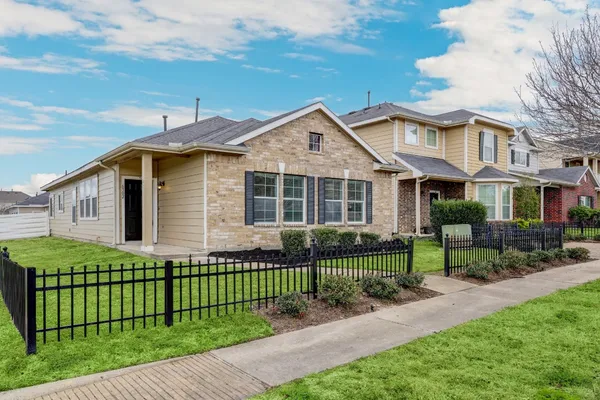 $1,850 | 6302 Provident Green Drive, Katy, TX 77449