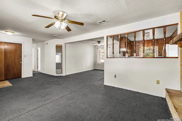 $219,900 | 663 County Road 664, Devine, TX 78016