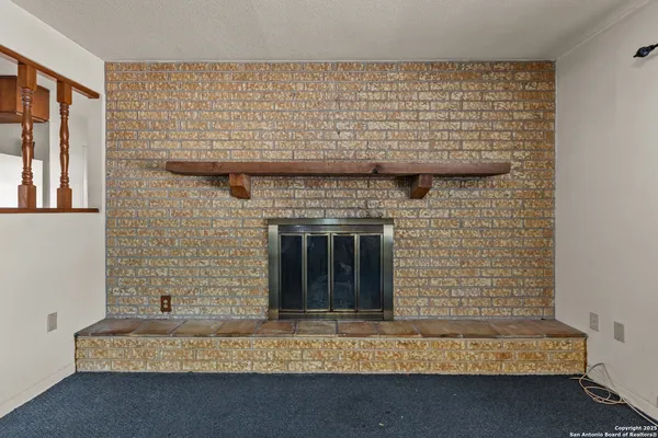 $219,900 | 663 County Road 664, Devine, TX 78016