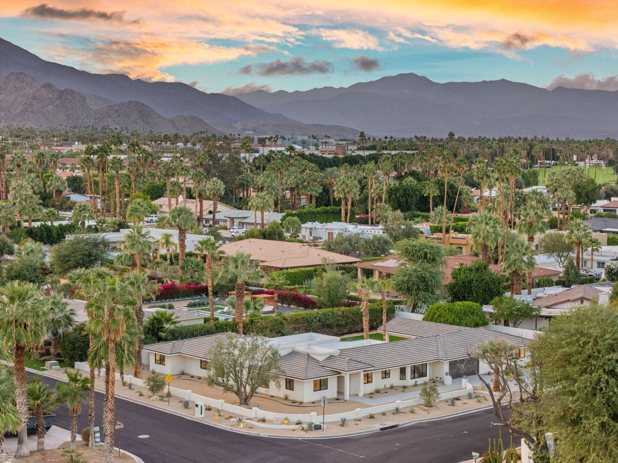 72400 Rancho Road Rancho Mirage, CA 92270 - Photo 11 of 114 11-web-or-mls-DJI_20251113163240_0087_D