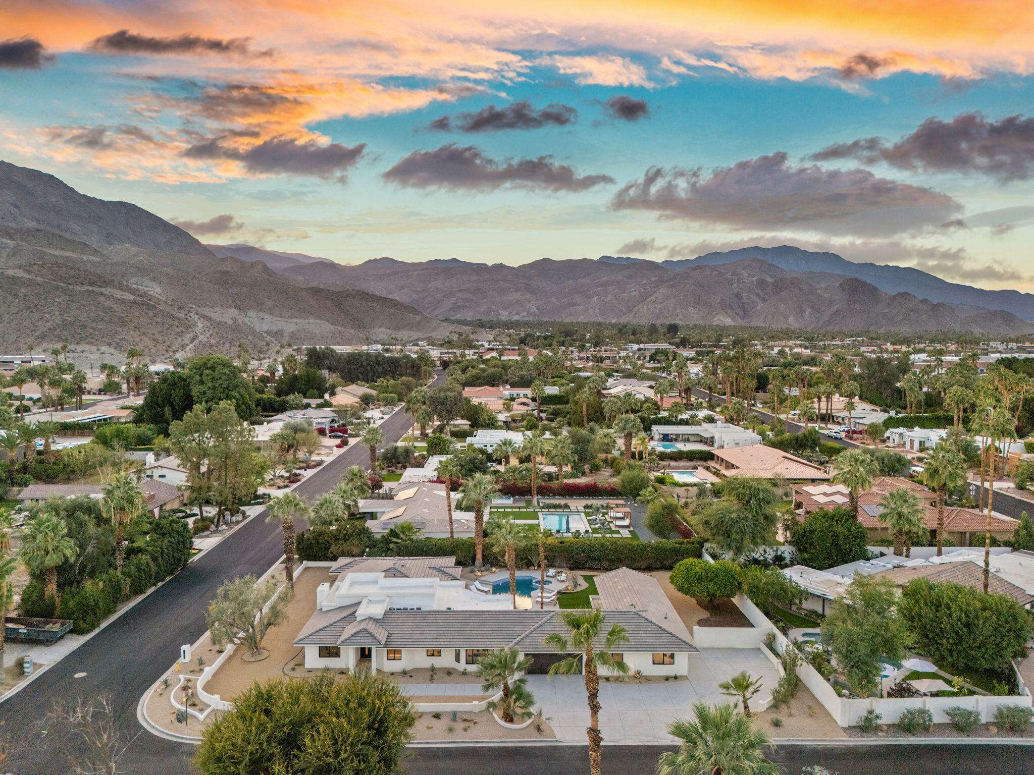 72400 Rancho Road Rancho Mirage, CA 92270 - Photo 13 of 114 13-web-or-mls-DJI_20251113163201_0081_D