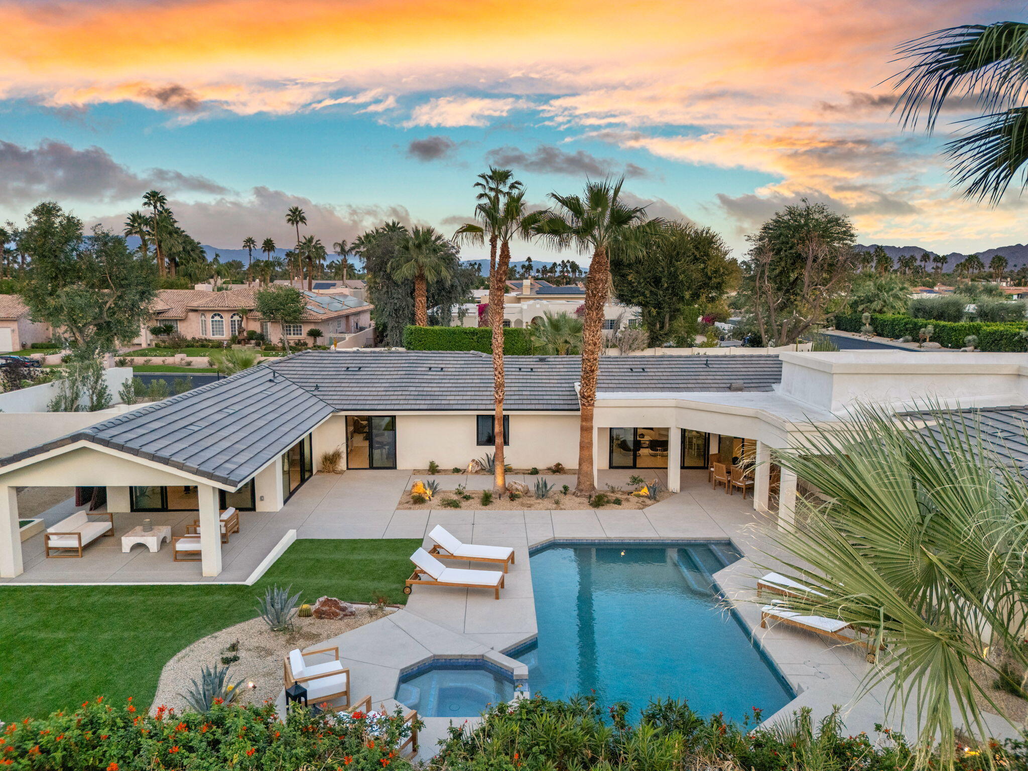 72400 Rancho Road Rancho Mirage, CA 92270 - Photo 4 of 114 4-web-or-mls-DJI_20251113163509_0108_D
