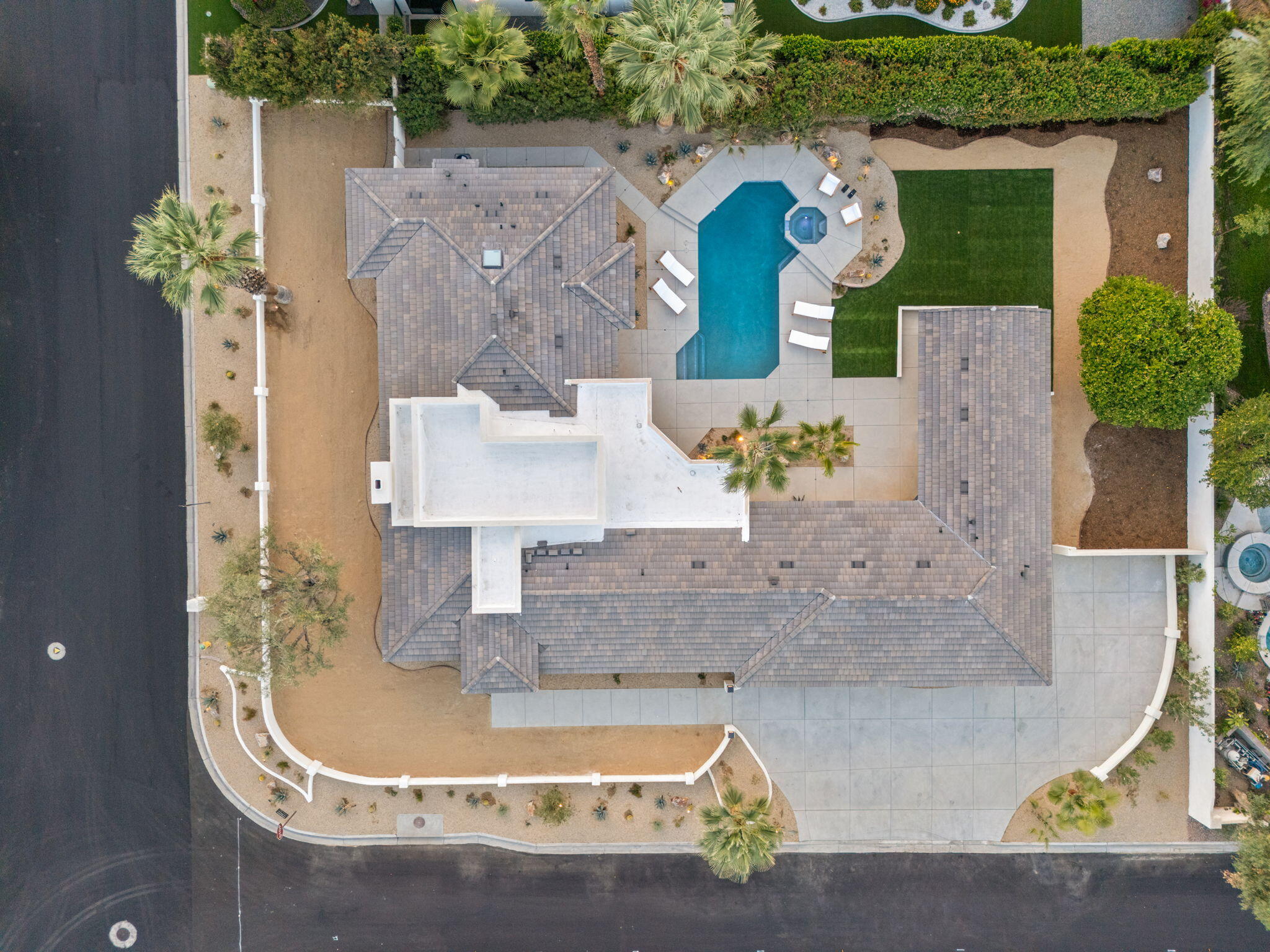 72400 Rancho Road Rancho Mirage, CA 92270 - Photo 7 of 114 7-web-or-mls-DJI_20251113163340_0096_D