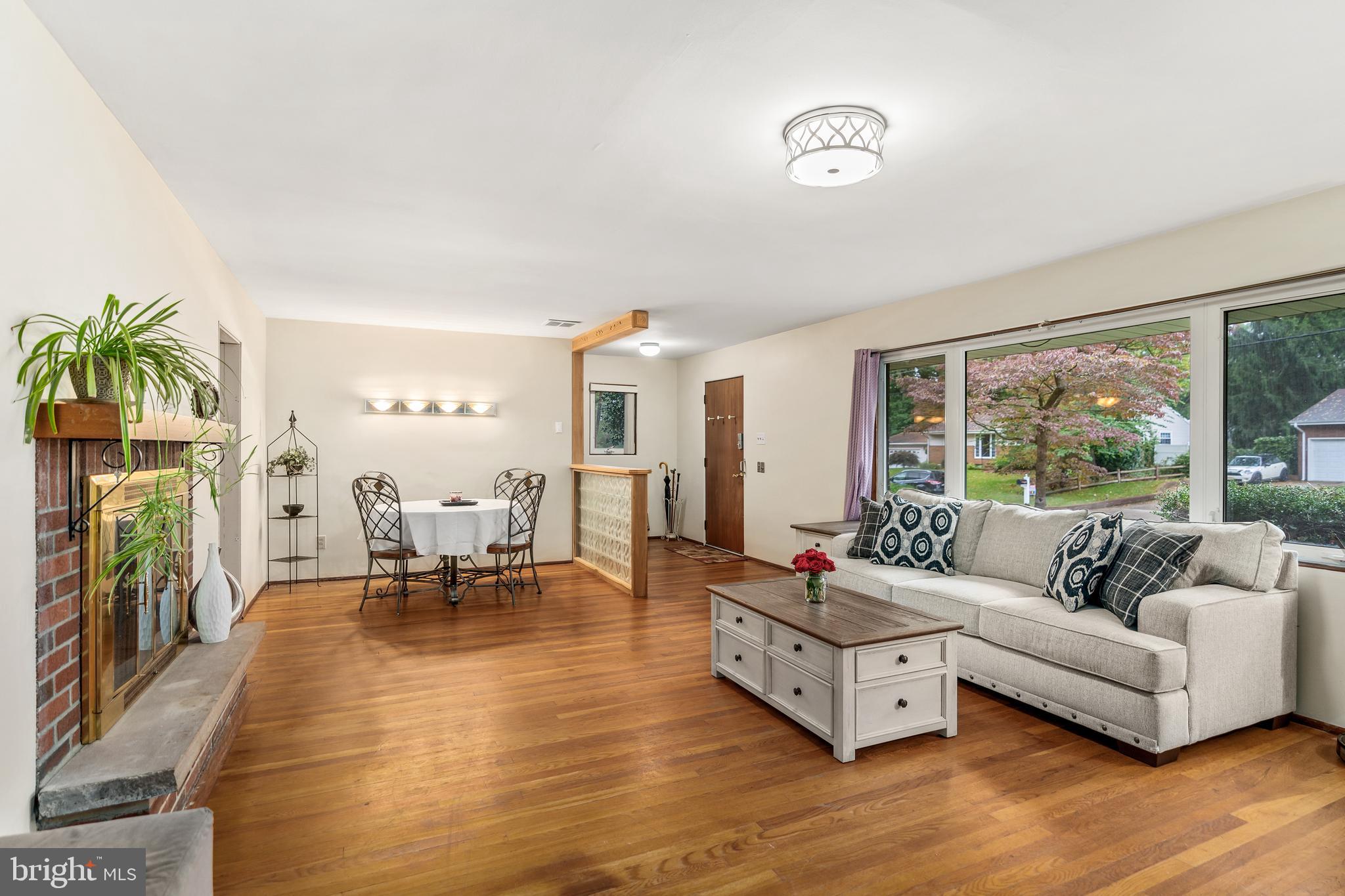 13 Pratt Road Cherry Hill, NJ 08002 - Photo 6 of 20 Gallery Image 6