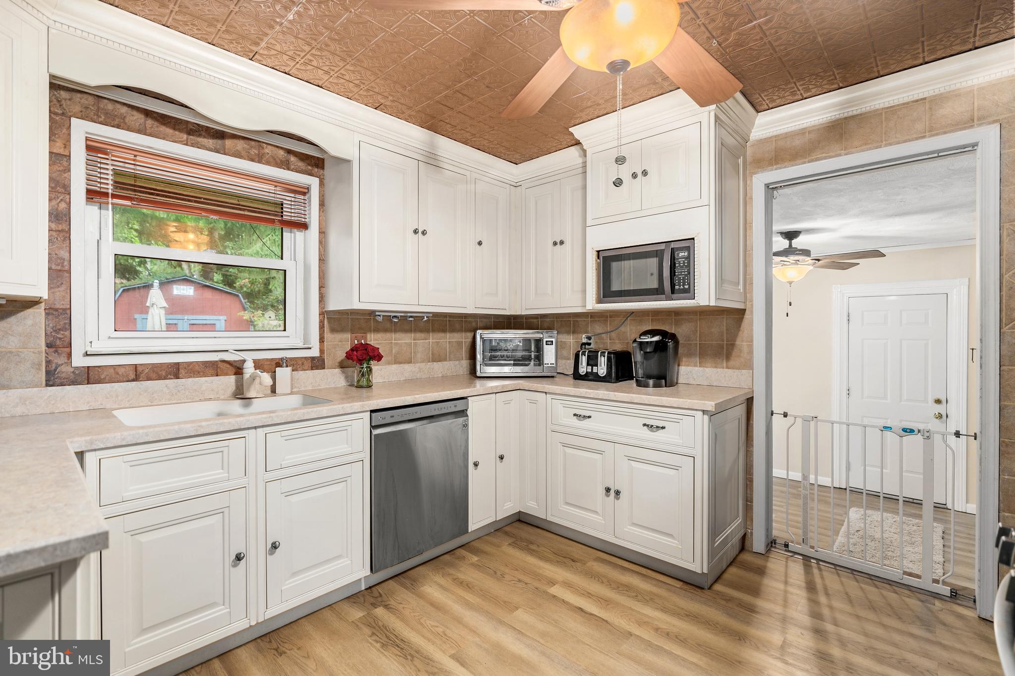 13 Pratt Road Cherry Hill, NJ 08002 - Photo 8 of 20 Gallery Image 8