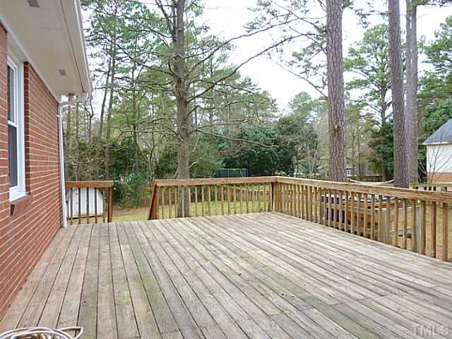 804 Merrie Road Raleigh, NC 27606 - Photo 15 of 21