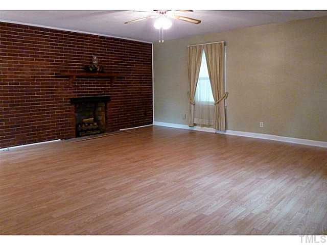 804 Merrie Road Raleigh, NC 27606 - Photo 8 of 21