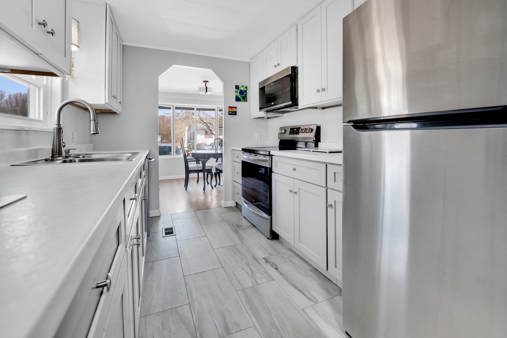 12 Castle Road Attleboro, MA 02703 - Photo 17 of 29 Gallery Image 17