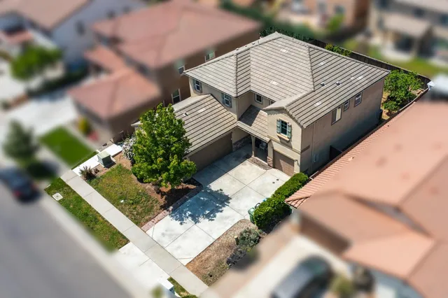 $728,000 | 10084 Cape Verde Drive, Elk Grove, CA 95757