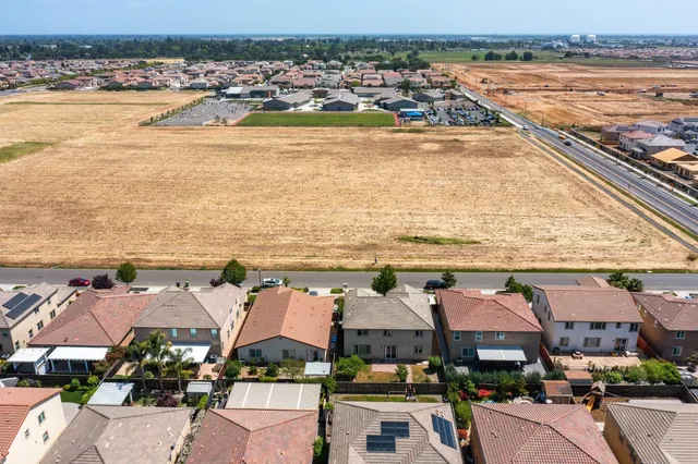 $728,000 | 10084 Cape Verde Drive, Elk Grove, CA 95757