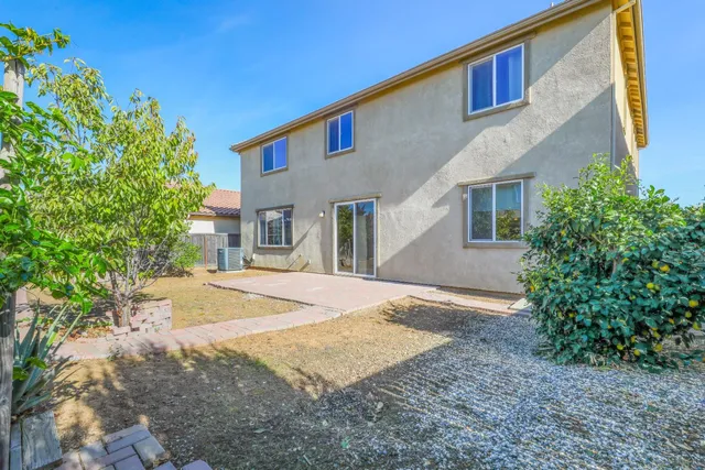 $728,000 | 10084 Cape Verde Drive, Elk Grove, CA 95757