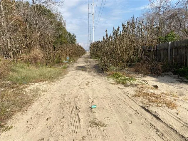 $16,000 | 41373 Curran Boulevard, New Orleans, LA 70128