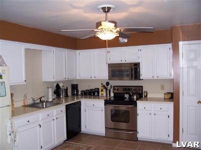 322 Mickley Road Whitehall, PA 18052 - Photo 3 of 7 Gallery Image 3