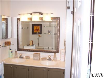 322 Mickley Road Whitehall, PA 18052 - Photo 4 of 7 Gallery Image 4