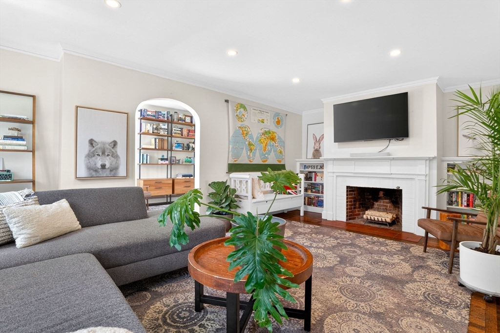 58 Leighton Road Wellesley, MA 02482 - Photo 6 of 25