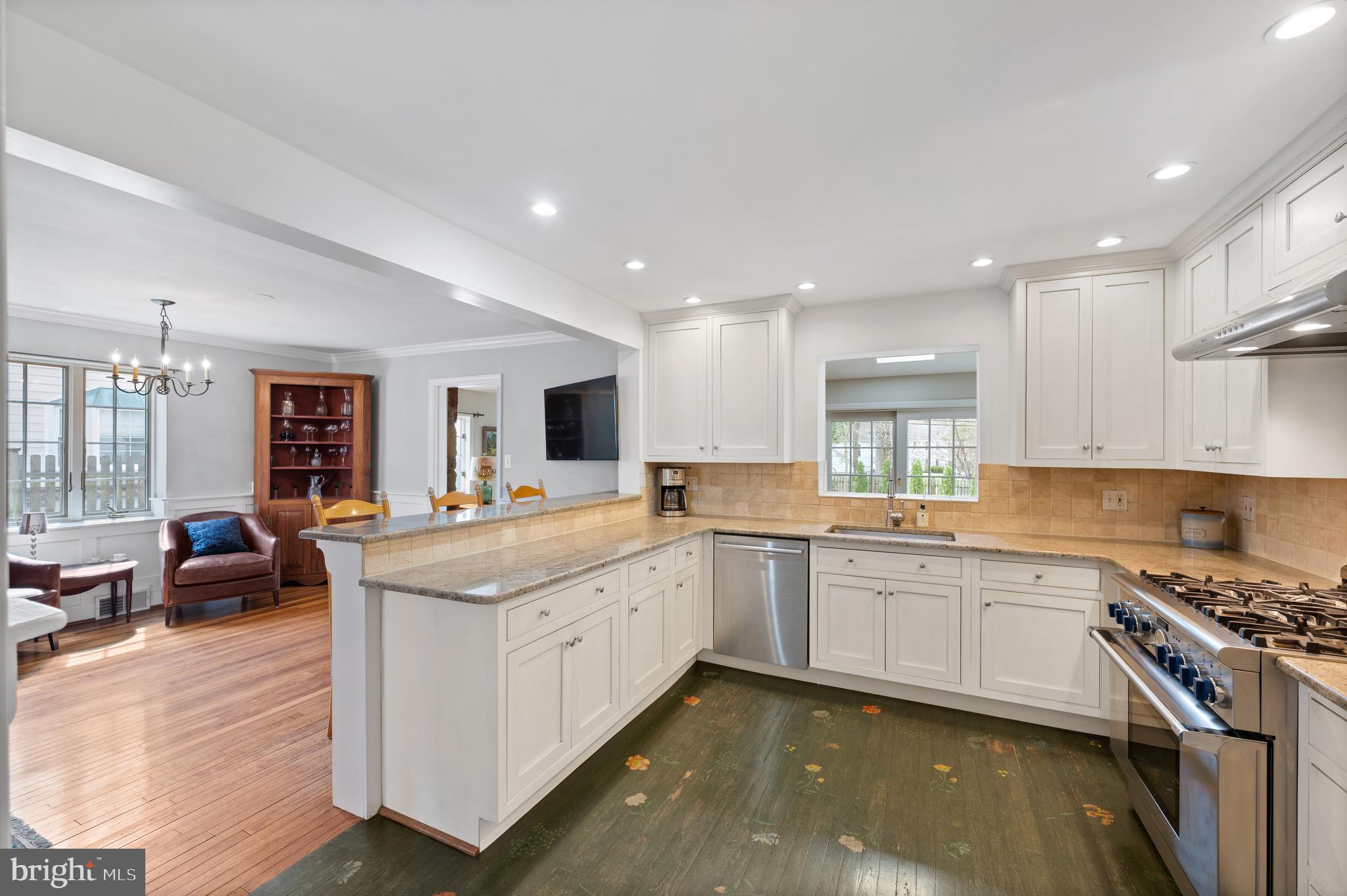 5 Briar Road Wayne, PA 19087 - Photo 11 of 36 Great Floorplan for Daily Living & Entertaining