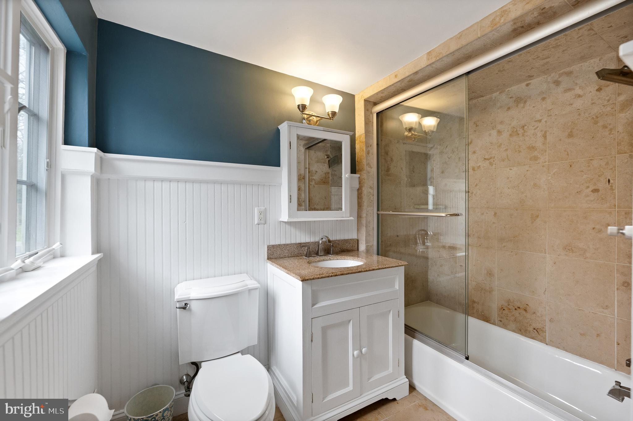 5 Briar Road Wayne, PA 19087 - Photo 23 of 36 2nd Floor Hall Bath