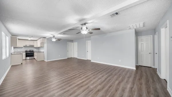$1,645 | 2363 Virginia Avenue, Montgomery, TX 77316