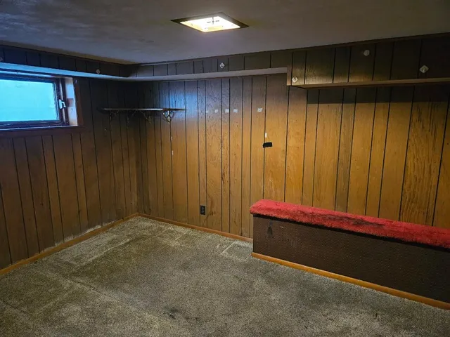 $250,000 | 514 Mineral Springs Drive, McHenry, IL 60051