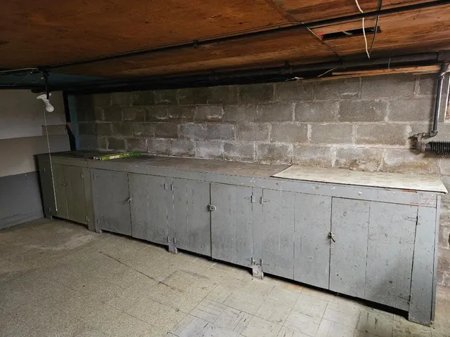 $250,000 | 514 Mineral Springs Drive, McHenry, IL 60051