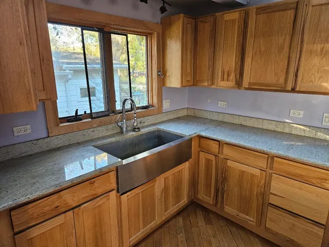 $250,000 | 514 Mineral Springs Drive, McHenry, IL 60051