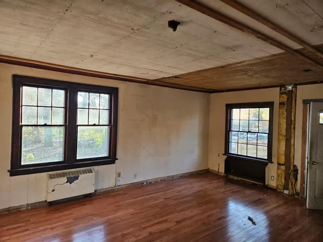 $250,000 | 514 Mineral Springs Drive, McHenry, IL 60051