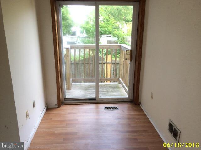 922 Bridgeview Road Baltimore, MD 21225 - Photo 14 of 24 Interior (General)