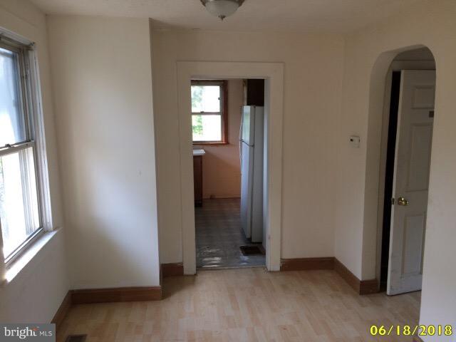 922 Bridgeview Road Baltimore, MD 21225 - Photo 8 of 24 Interior (General)
