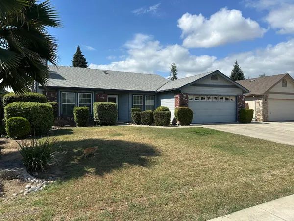 $349,000 | 5847 West Tempe Avenue, Visalia, CA 93277
