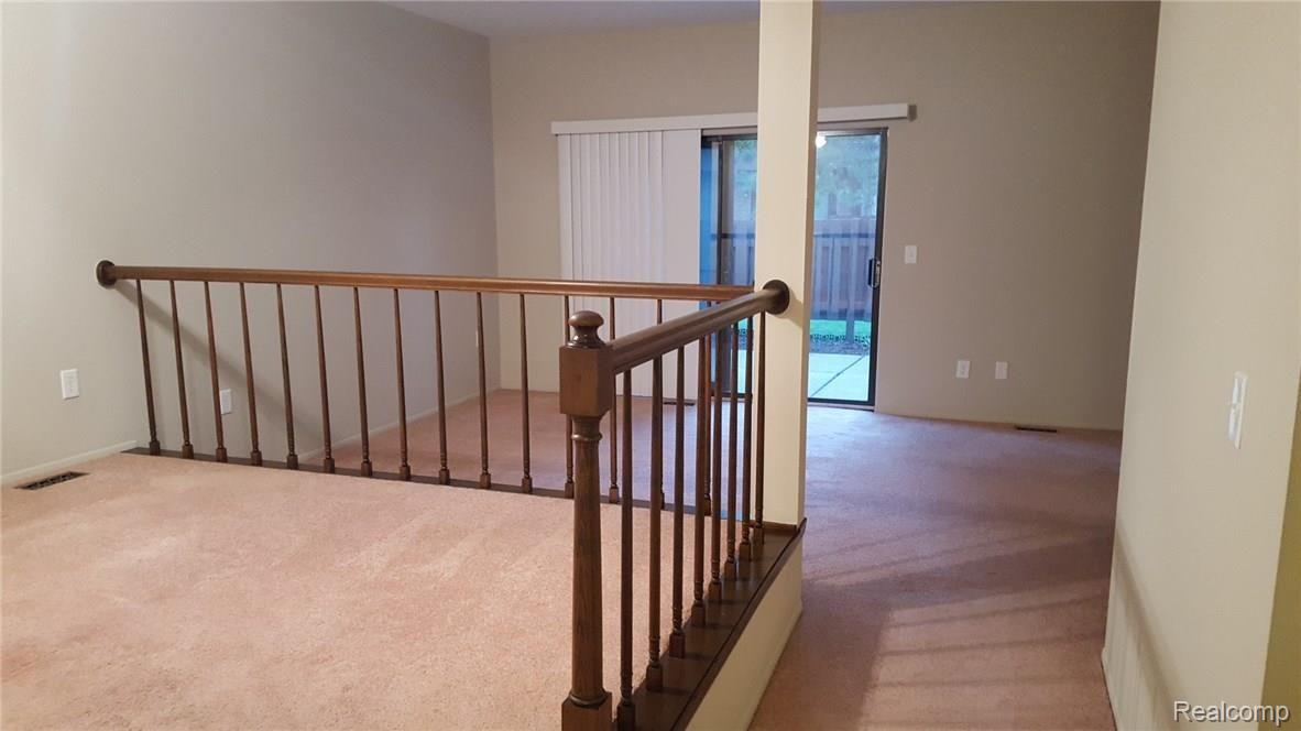 24874 Chalk Farm Road North Warren, MI 48091 - Photo 11 of 27 20160803_204203.jpg
