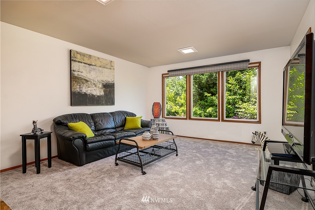 6326 147th Street Southwest Edmonds, WA 98026 - Photo 25 of 40 Gallery Image 25
